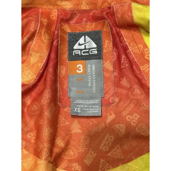 Vintage Y2K Nike ACG Recco System Technical Gradient‎ Jacket Brown XS